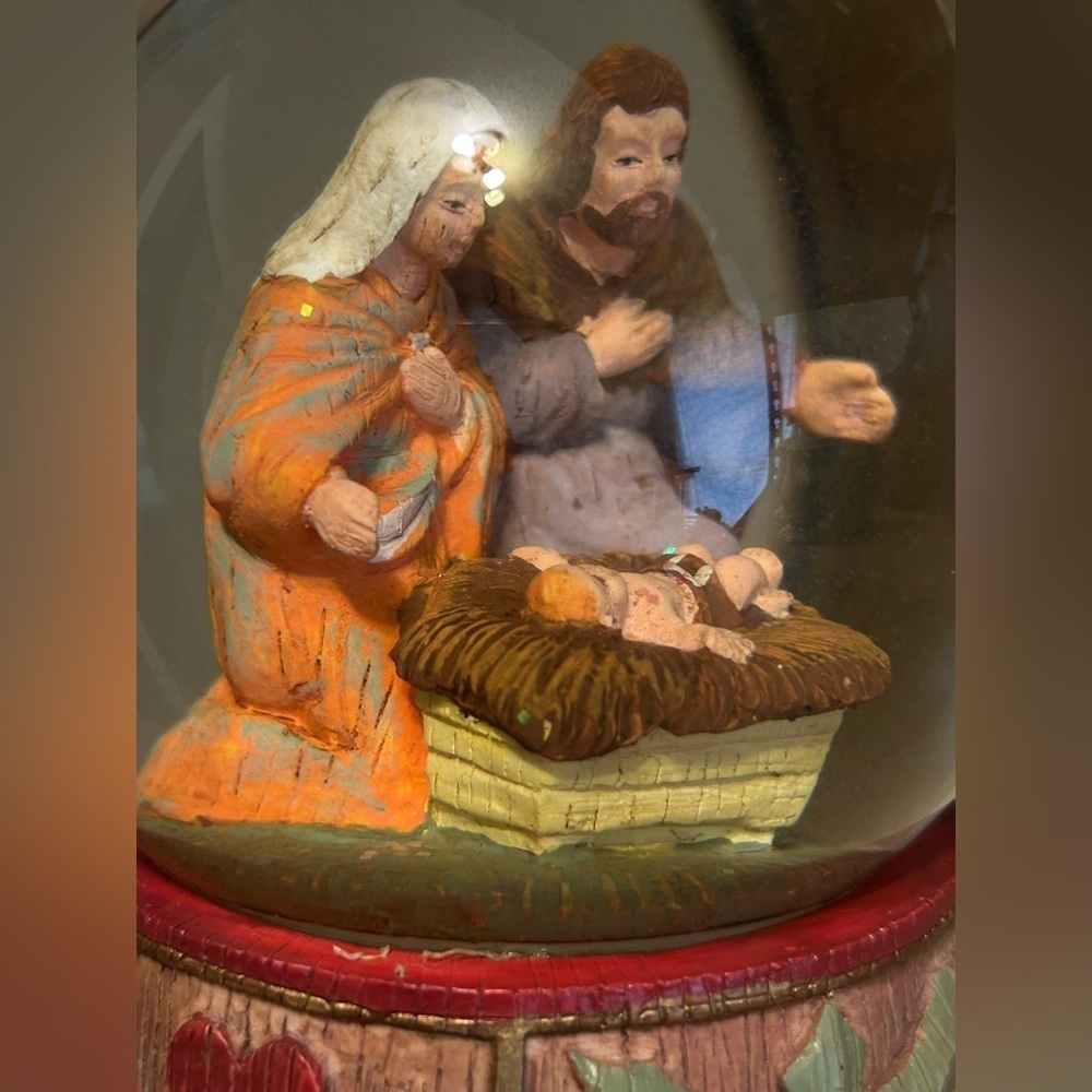Vintage Nativity Snow Globe Hand Painted Holy Family Christmas Decor - Picture 15 of 16